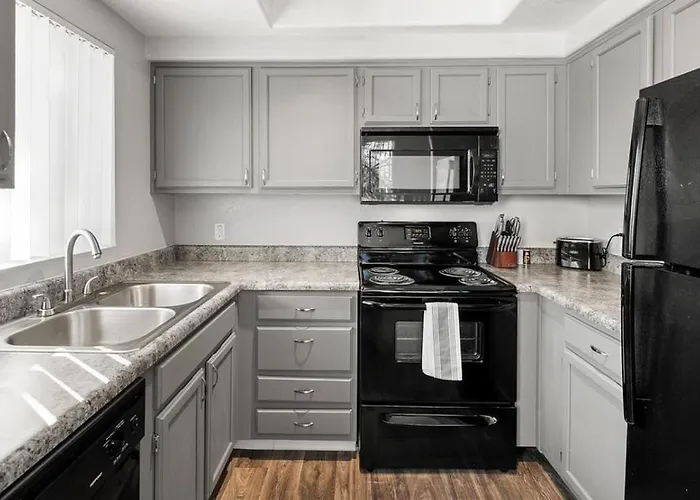 Landing Modern With Amazing Amenities * Gilbert