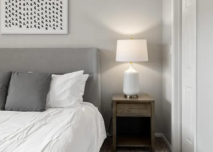 Landing Modern With Amazing Amenities * Gilbert
